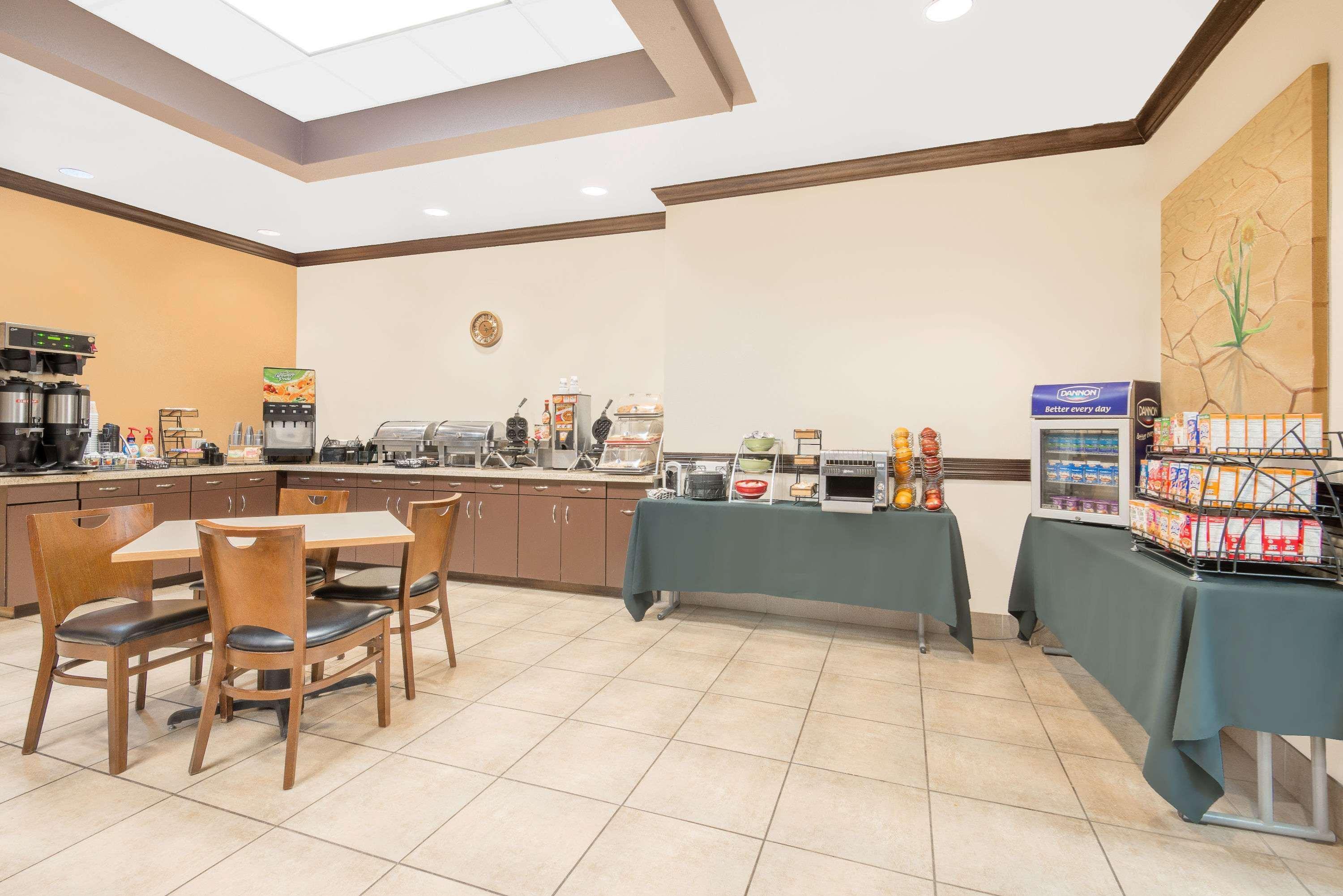 Hawthorn Suites By Wyndham Lubbock Extérieur photo