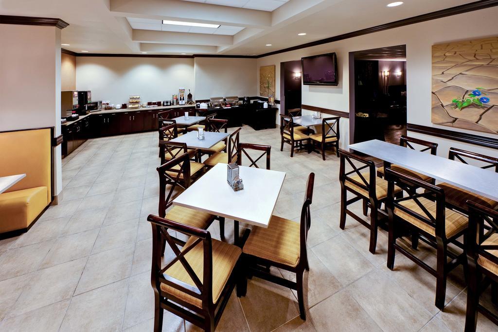 Hawthorn Suites By Wyndham Lubbock Extérieur photo